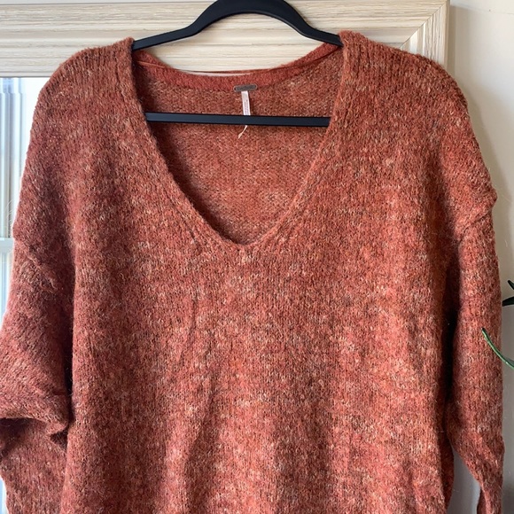 FREE PEOPLE burnt orange / rust colored sweater ✨ - Picture 2 of 5